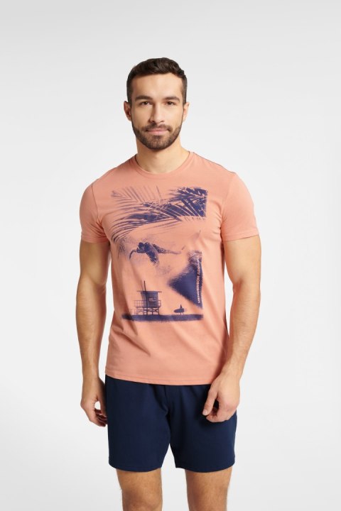 Piżama Męska Model Fearless 40685-24X Brzoskwinia/Navy - Henderson - L Piżama Męska Model Fearless 40685-24X Brzoskwinia/Navy - Henderson - L