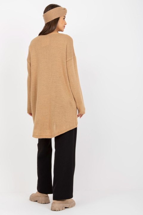 Sweter Damski Model TW-SW-BI-1222.13X Camel - Och Bella - uniwersalny Sweter Damski Model TW-SW-BI-1222.13X Camel - Och Bella - uniwersalny