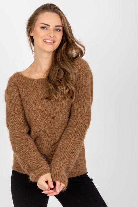 Sweter Damski Model TW-SW-BI-9030.08 Brown - Och Bella - uniwersalny Sweter Damski Model TW-SW-BI-9030.08 Brown - Och Bella - uniwersalny