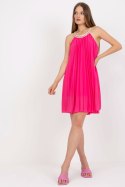 Sukienka Model DHJ-SK-0010.35 Fuksja - Italy Moda - uniwersalny Sukienka Model DHJ-SK-0010.35 Fuksja - Italy Moda - uniwersalny
