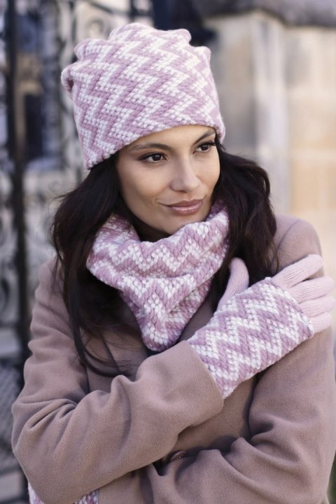 MADISON czapka z pomponem eco w kolorze różowym - Kamea - uniwersalny MADISON czapka z pomponem eco w kolorze różowym - Kamea - uniwersalny